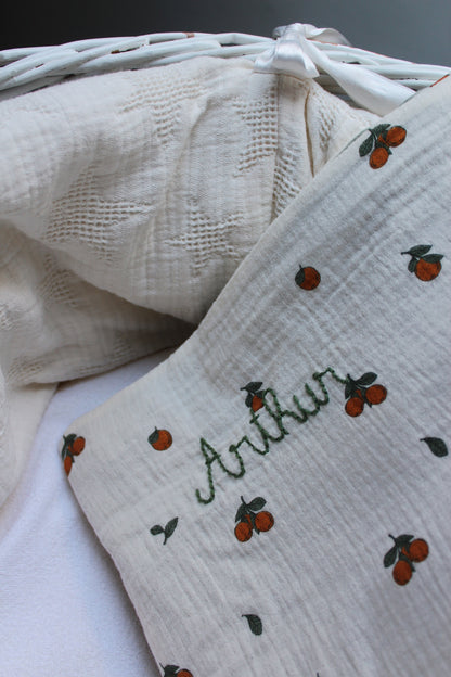 Couverture personnalisée avec broderie (plusieurs choix de tissus)