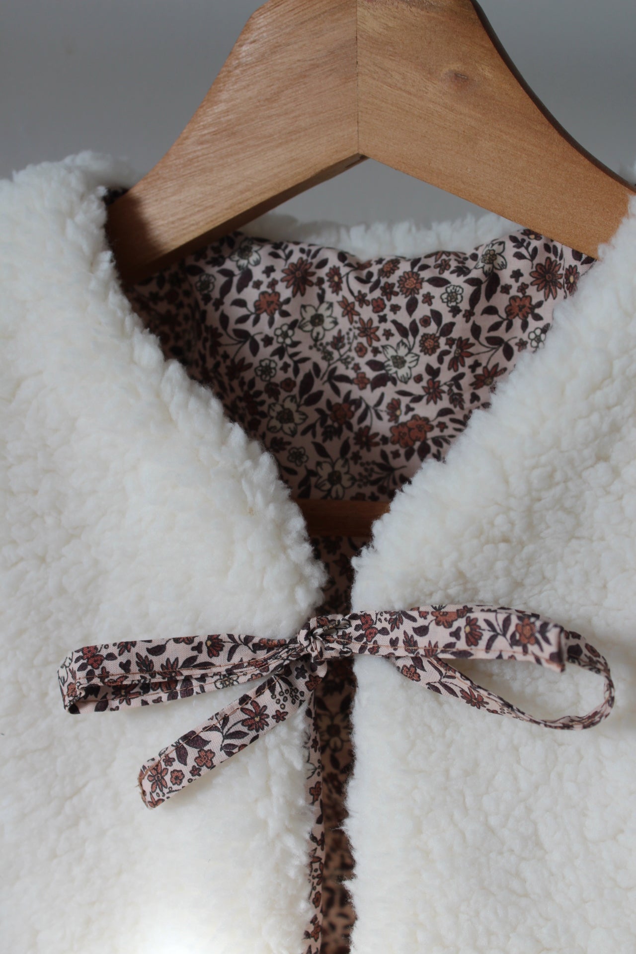 Gilet sans manches réversible enfant AVA