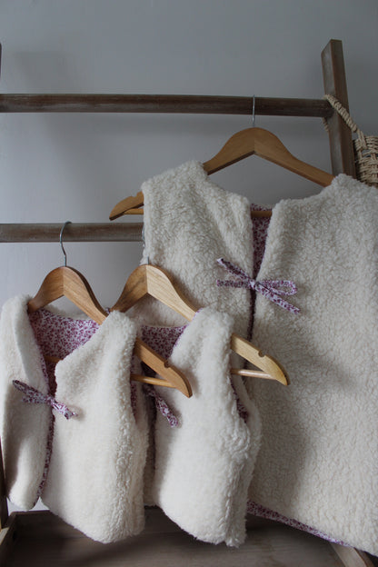 Gilet sans manches réversible beige enfant