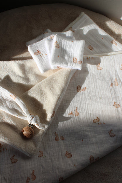 Coffret de naissance avec broderie