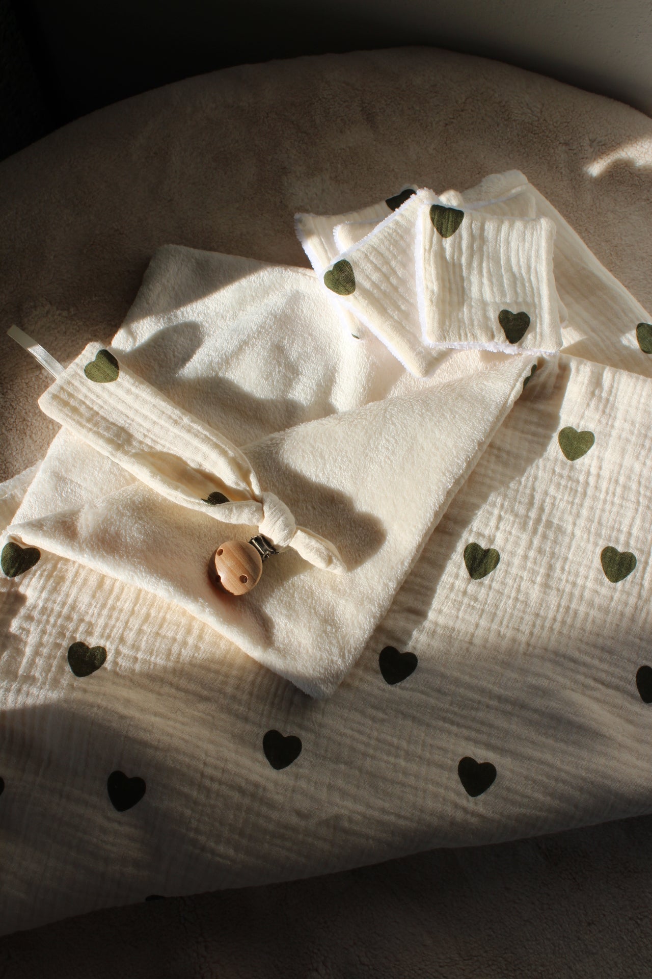 Coffret de naissance avec broderie