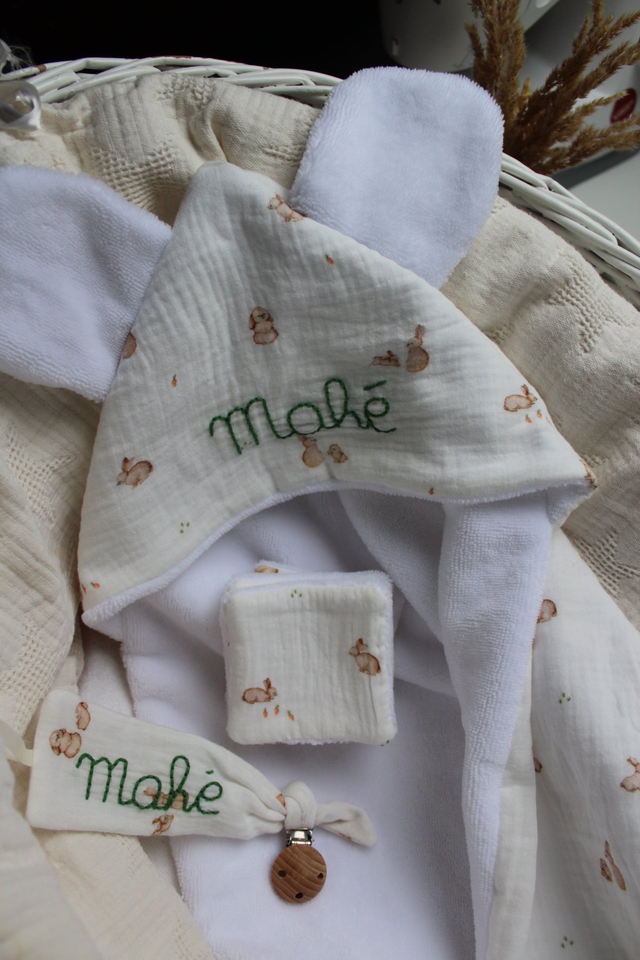 Coffret de naissance avec broderie