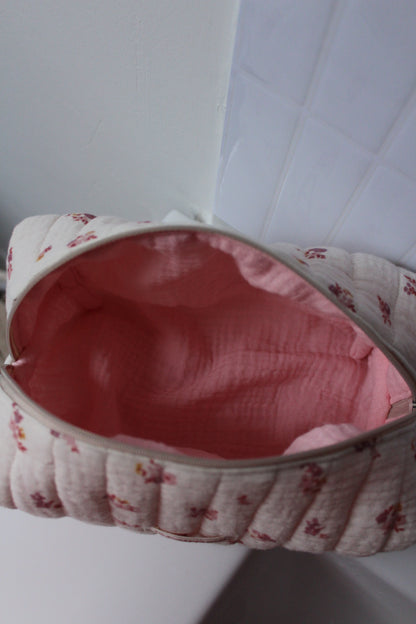 Trousse de toilette jolie