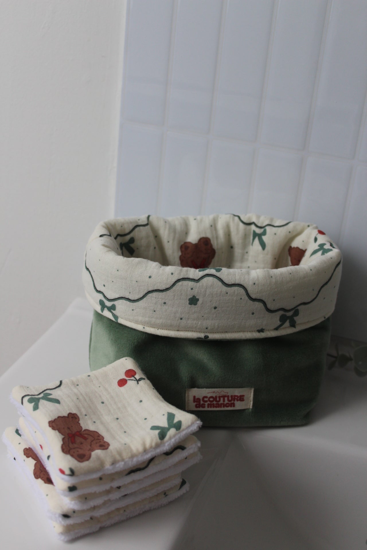 Panier de rangement + 5 cotons lavables ourson