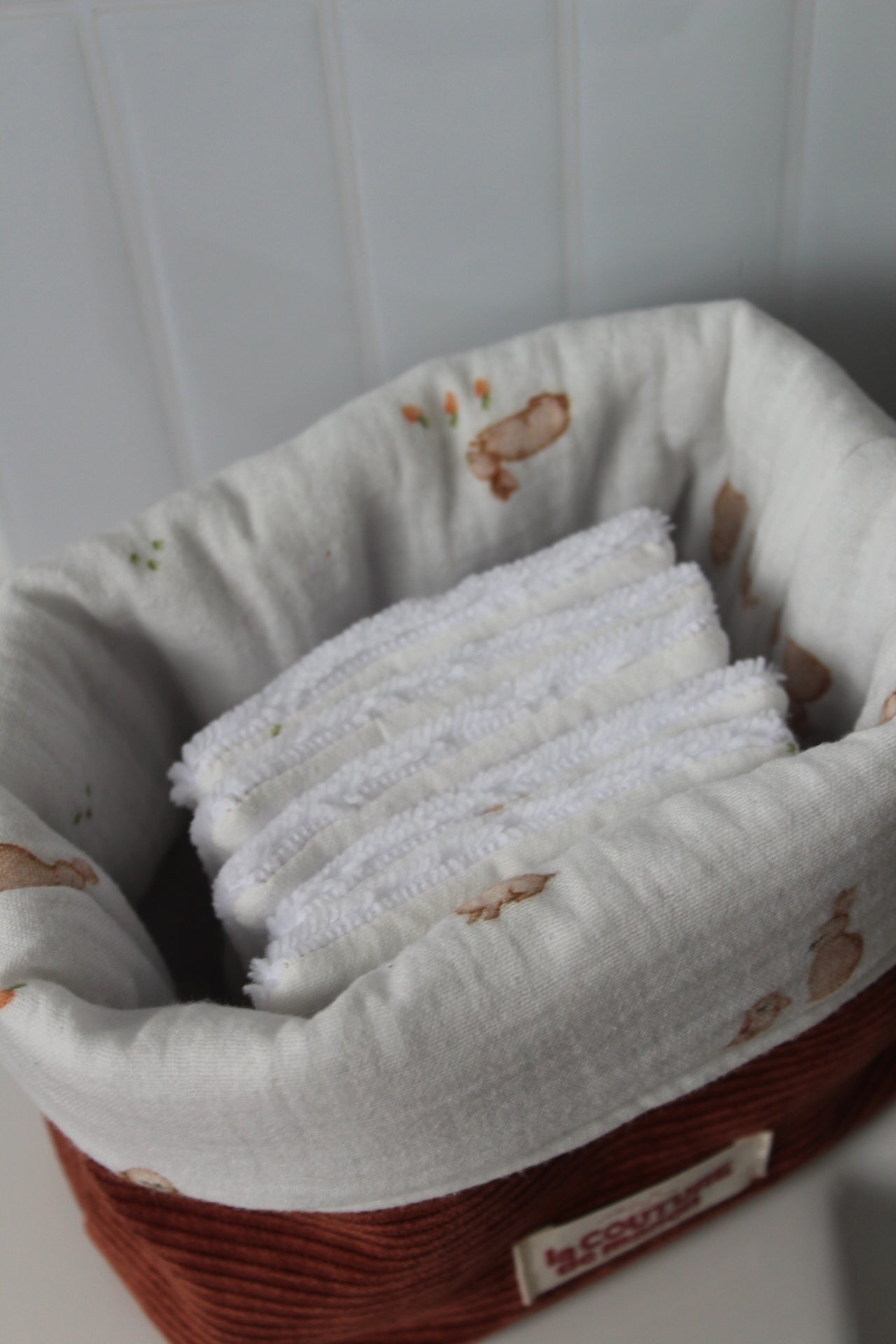 Panier de rangement + 5 cotons lavables lapins