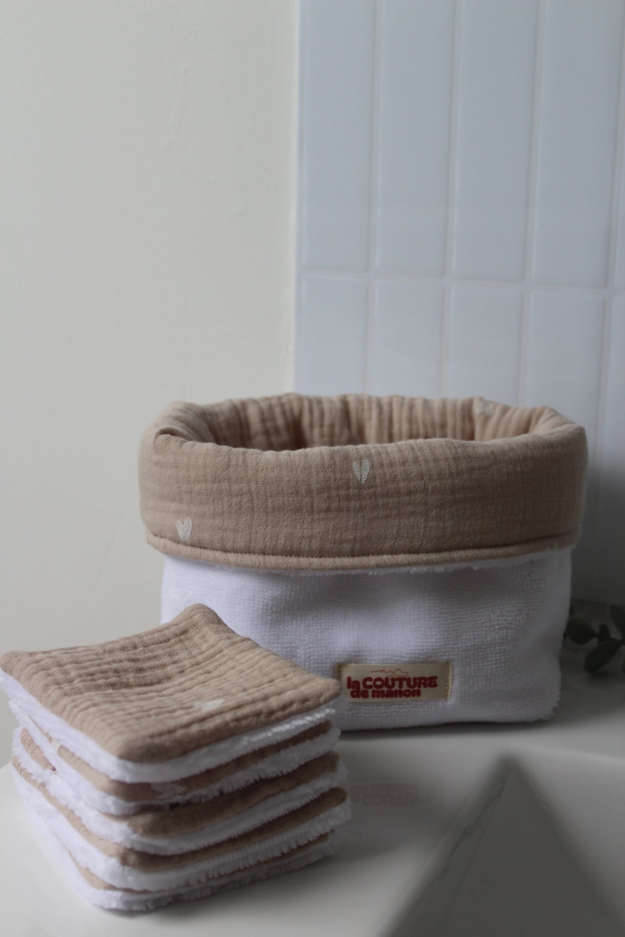 Panier de rangement + 5 cotons lavables coeurs