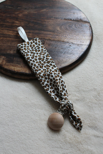 Attache tétine avec broderie (plusieurs choix de tissus)